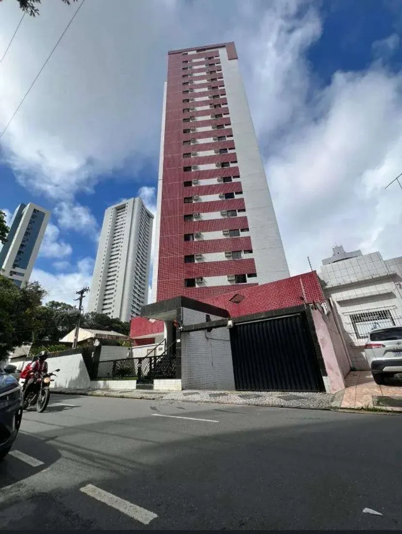 Antonio Luis Brennand - Isabela Alves - Corretora de Imóveis